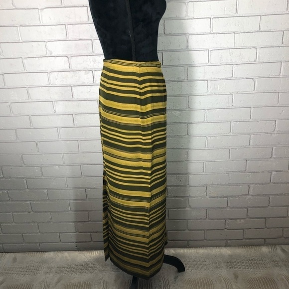 Jones New York Women’s Silk Striped Skirt - Picture 3 of 6